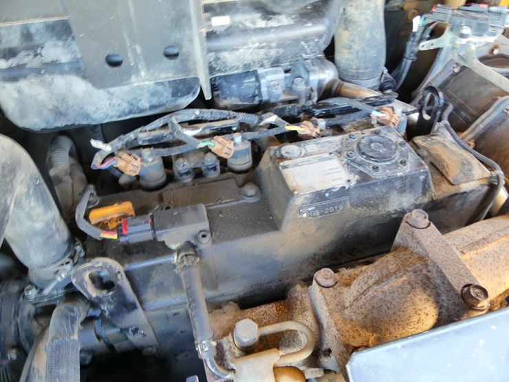 2018-deere-85g-image-8