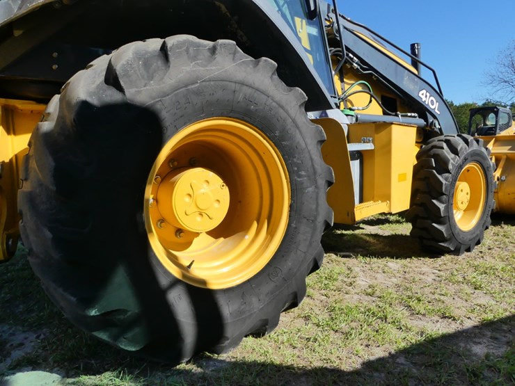 deere-410l-image-6