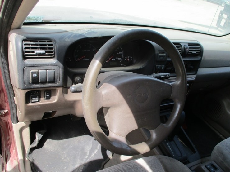 2002-isuzu-rodeo-image-10