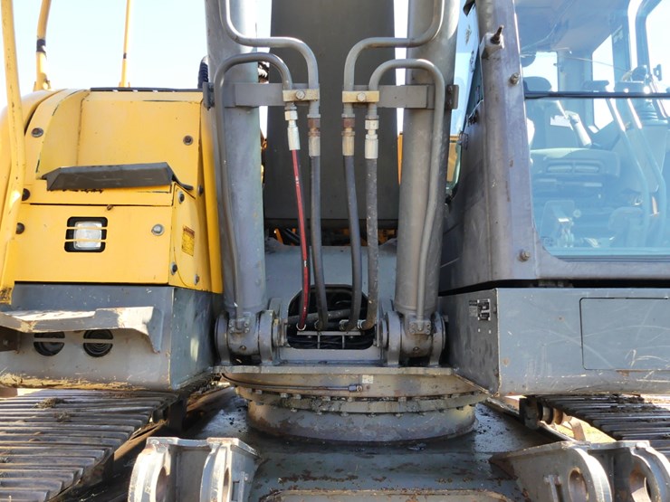 volvo-ecr235cl-image-14