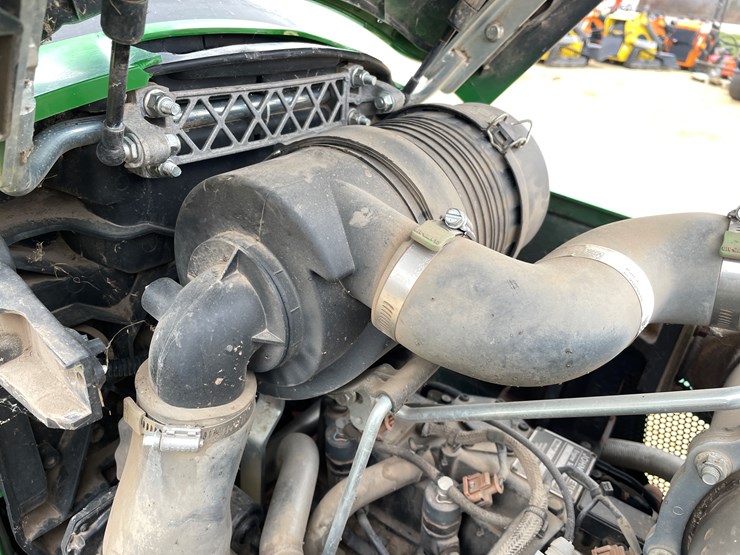 john-deere-3032e-image-71