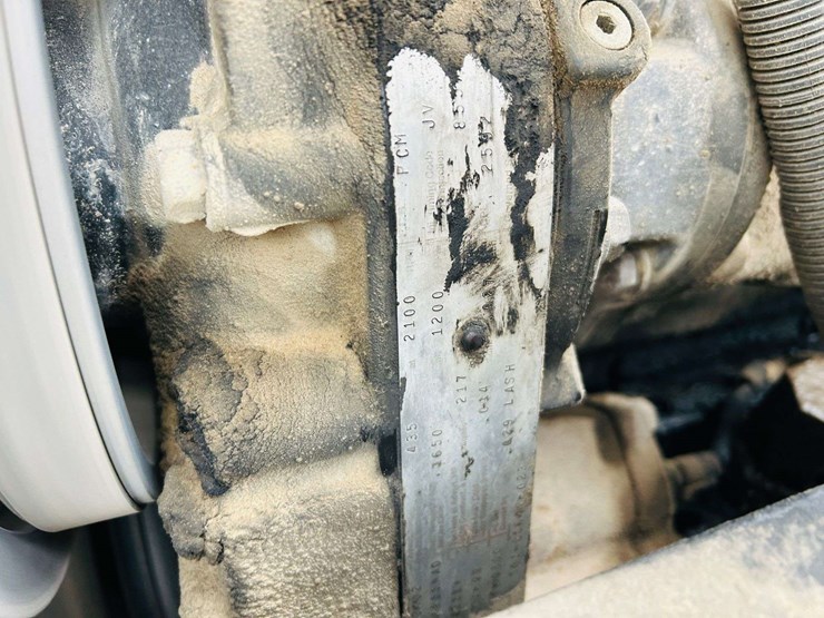 1999-freightliner-tri-axle-dump-truck-image-34