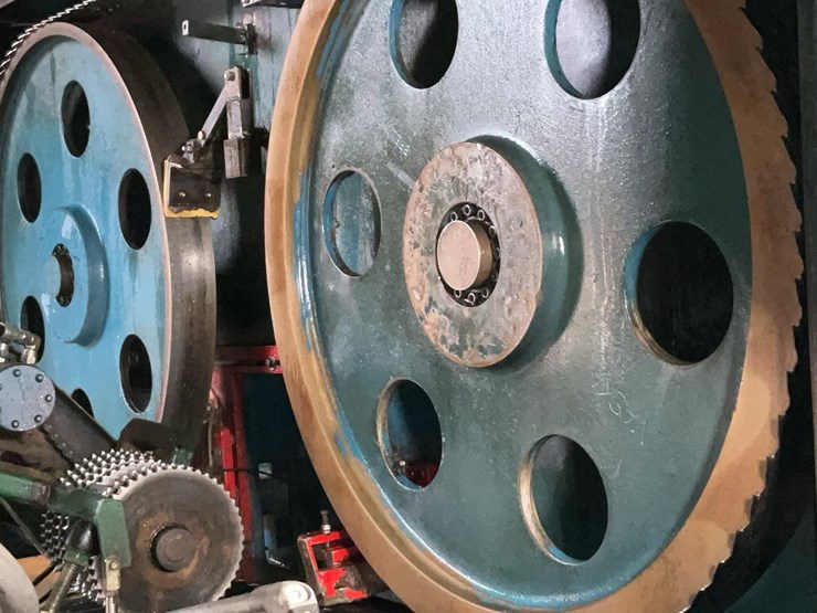 #170-•-2010-brewer-3-head-resaw-image-55