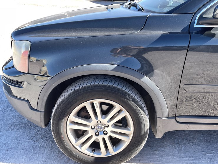 2010-volvo-xc90-image-19