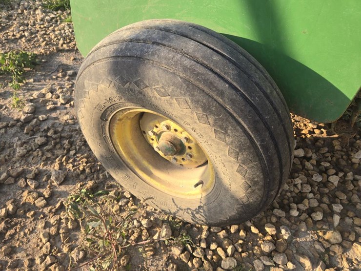 john-deere-3940-image-14