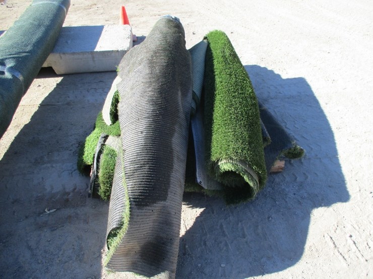 lot-of-various-size-artificial-turf-image-3
