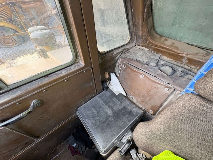 1992-caterpillar-773b-image-39