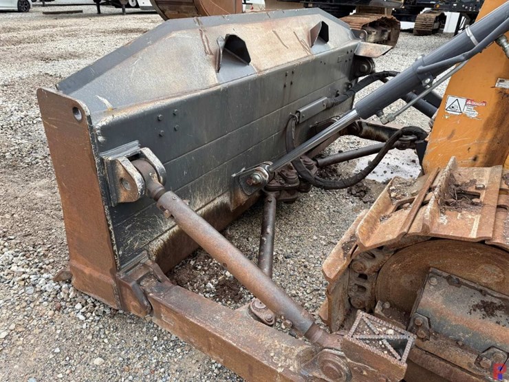 2014-case-2050m-image-10