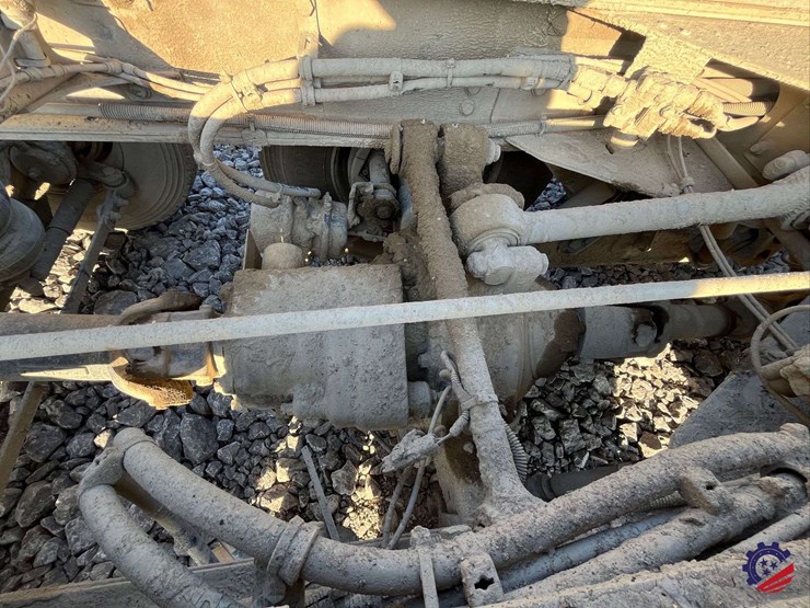 2020-freightliner-122sd-image-75