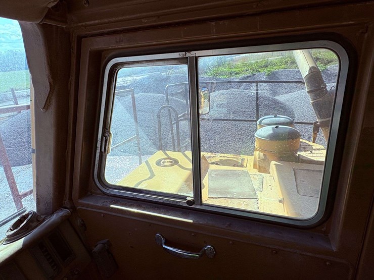 1995-caterpillar-769c-image-34