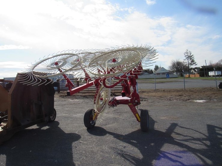 enrossi-12-wheel-rake-image-7