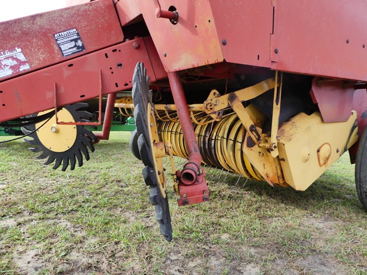 new-holland-650-image-7