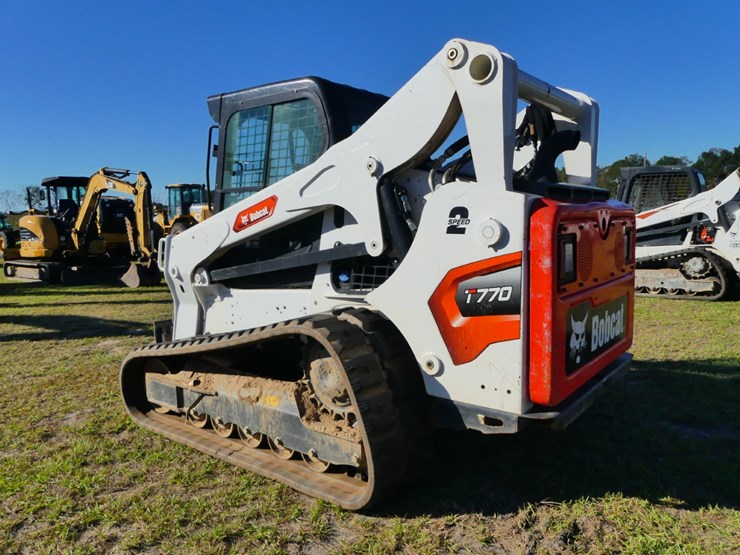 2023-bobcat-t770-image-4