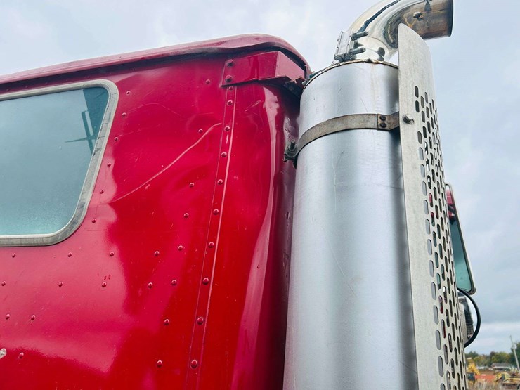 1997-international-paystar-5000-image-104