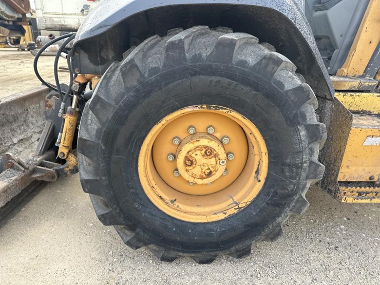 case-570l-xt-image-43