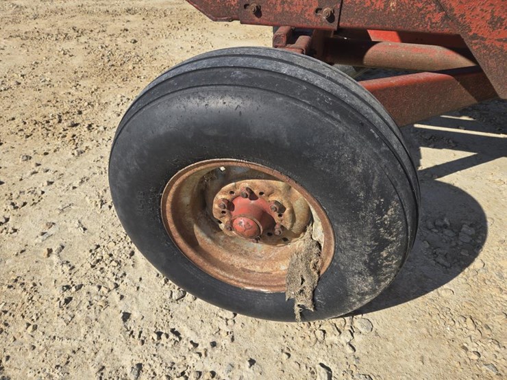 #5846-•-gravity-wagon-on-gear-image-8