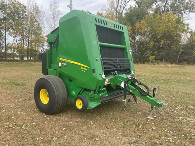 2023-john-deere-560m-image-7