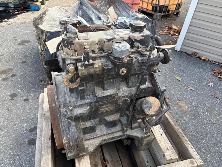 john-deere-240-image-2