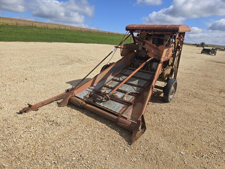 #5829-•-ac-round-baler---**parts-only**-image-1