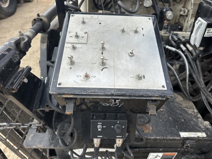 cedarapids-cr352-image-25