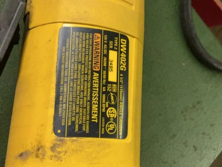 #106-•-dewalt-dw402g-angle-grinder/sharpener-image-11