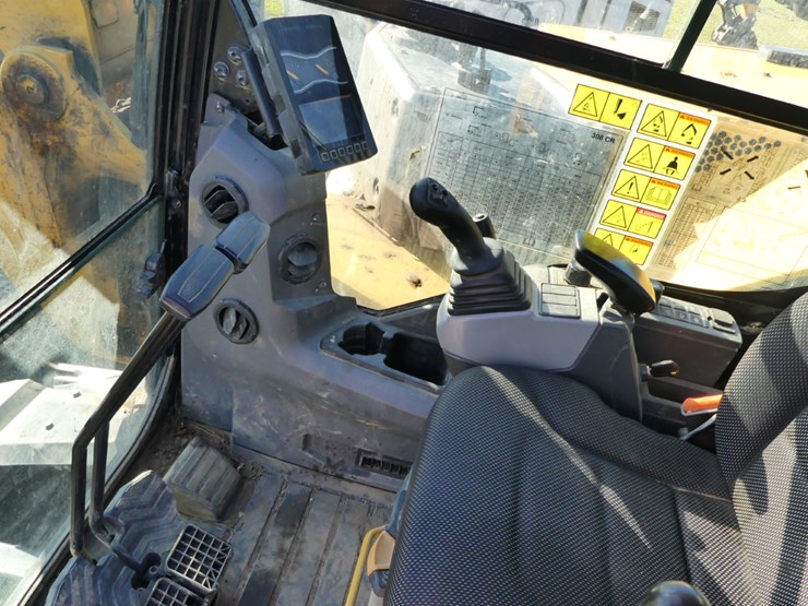 2019-caterpillar-308cr-image-16