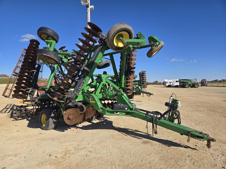 john-deere-2623vt-image-1