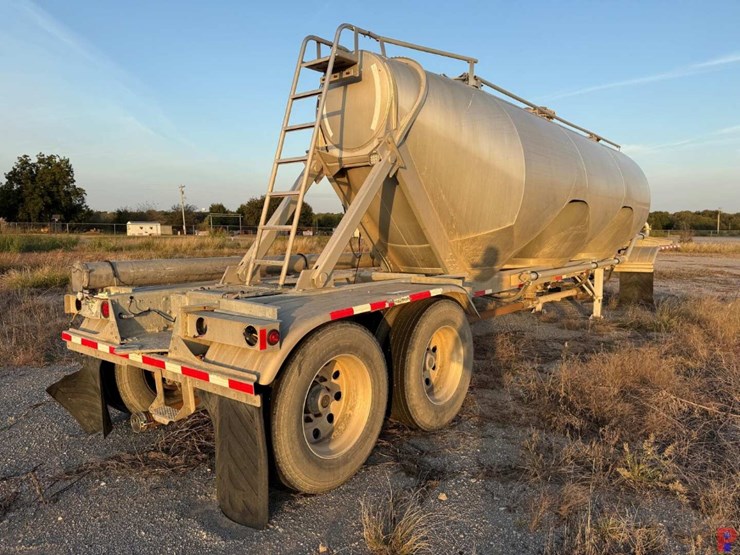 2017-heil-trailer-image-4