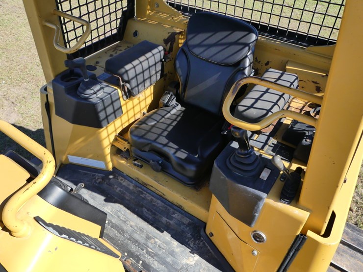 2007-caterpillar-d5g-lgp-image-11