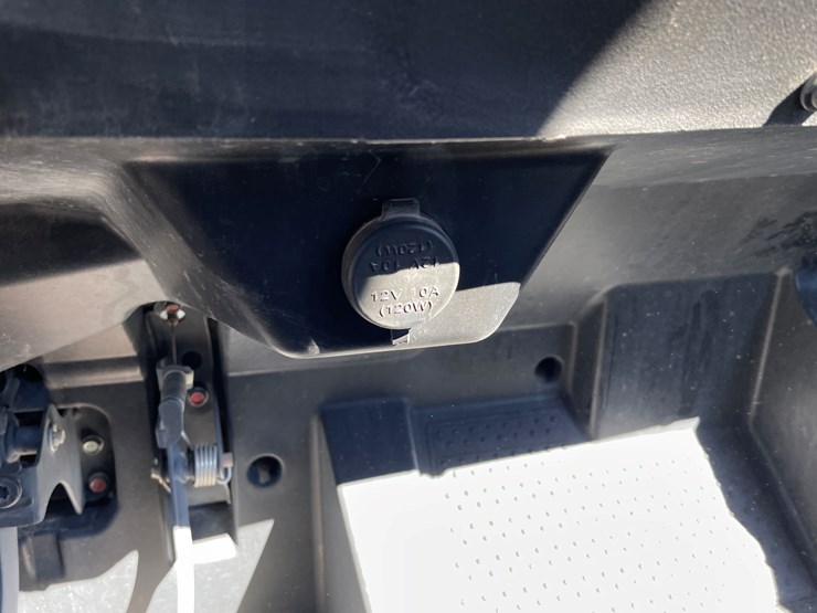 2021-honda-pioneer-700-image-54