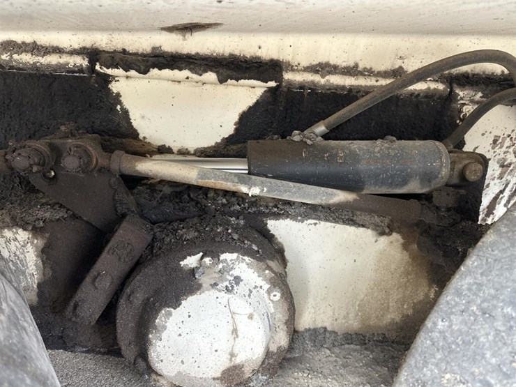 2012-cedarapids-cr452-image-31