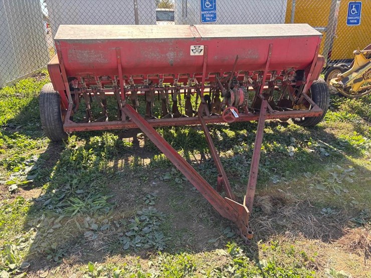 massey-ferguson-33-image-2