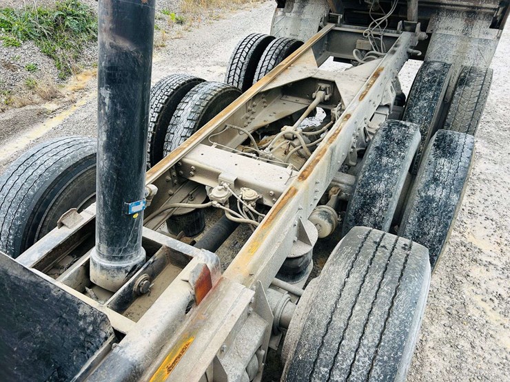 1997-international-paystar-5000-image-126