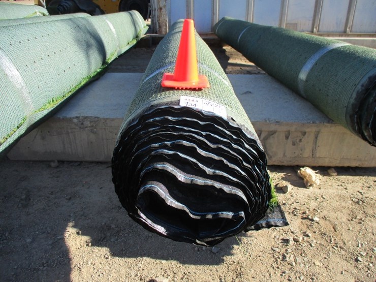 unused-roll-of-artificial-turf-image-3
