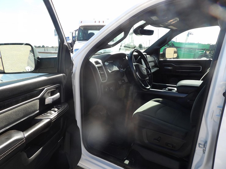 2022-dodge-2500-image-12