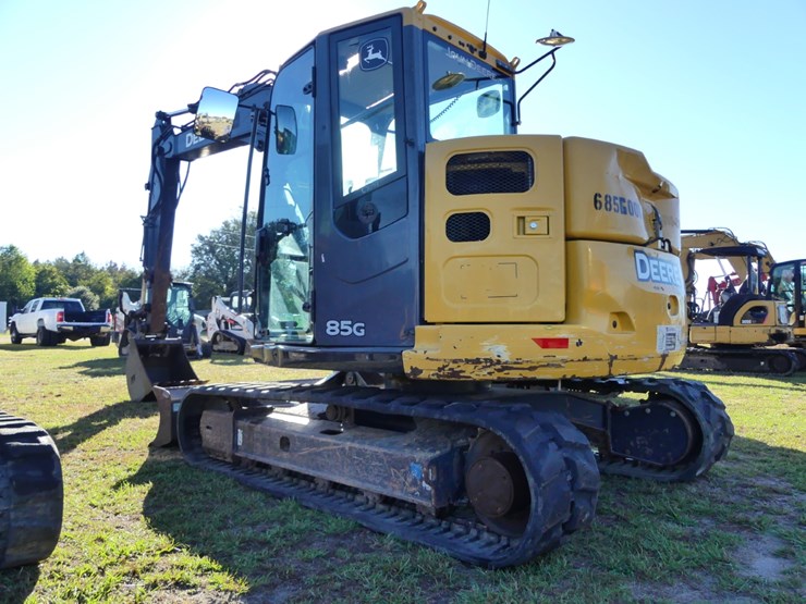 2018-deere-85g-image-4