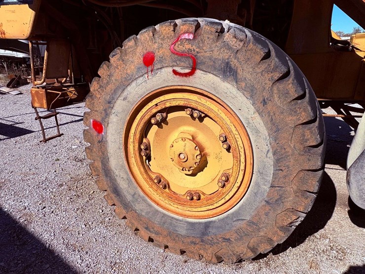 1981-caterpillar-773b-image-5