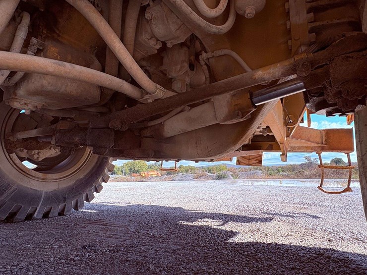 1995-caterpillar-769c-image-31