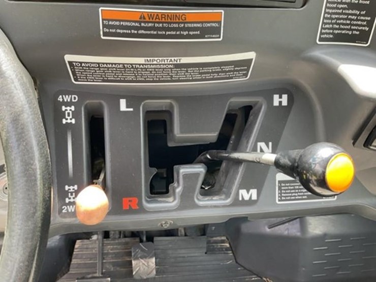 2009-kubota-rtv1100-image-14