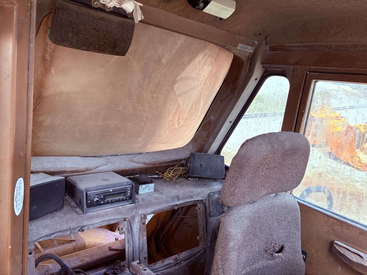 1994-caterpillar-773b-image-42