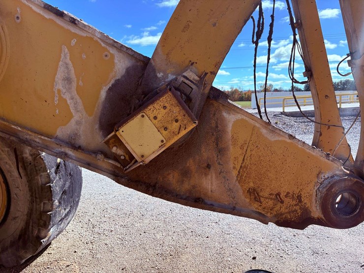 2001-caterpillar-988g-image-46