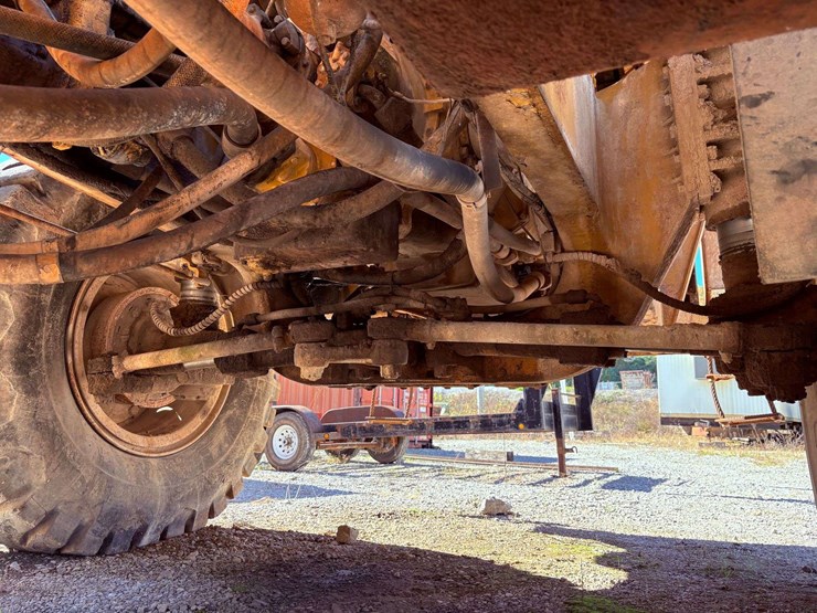 1981-caterpillar-773b-image-44