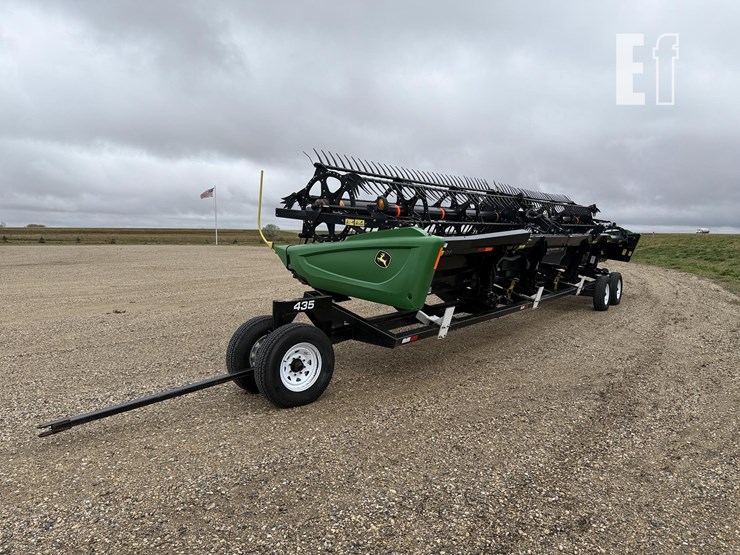 2013-john-deere-435d-image-1