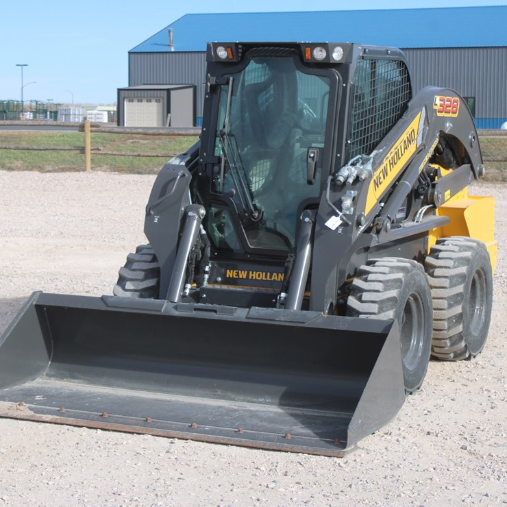 2023 NEW HOLLAND L328