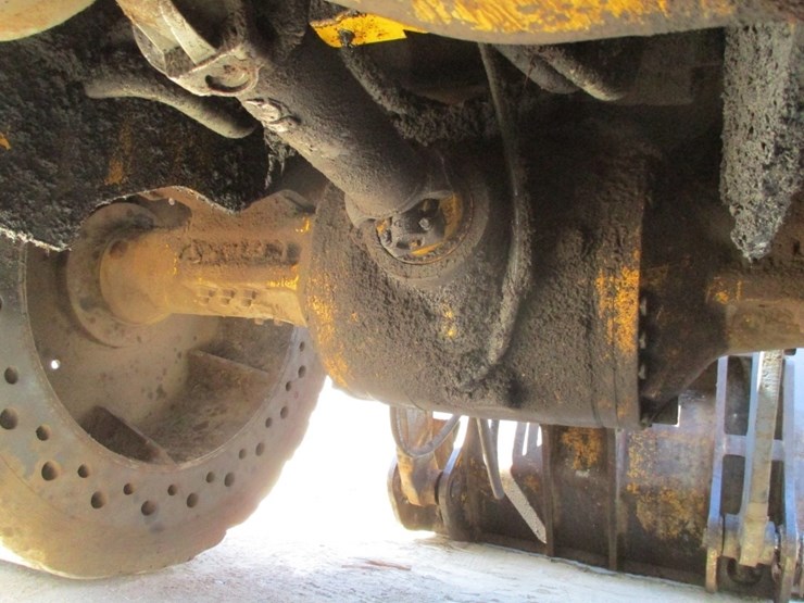 2000-deere-624h-image-18