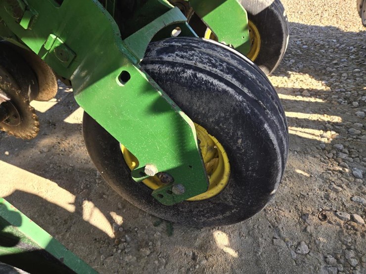 2025-john-deere-1780-image-19