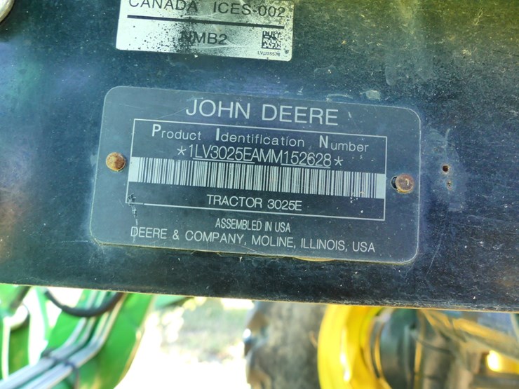 2021-john-deere-3025e-image-14