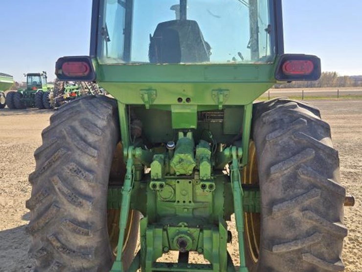 john-deere-4630-image-9