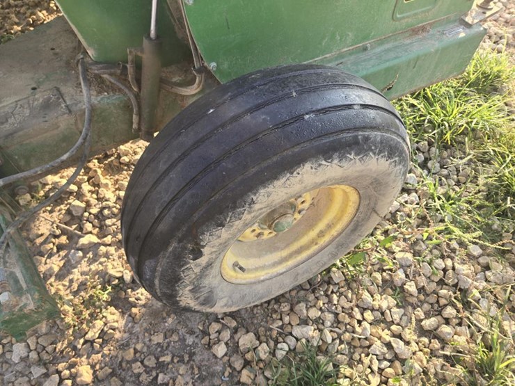 john-deere-3940-image-7