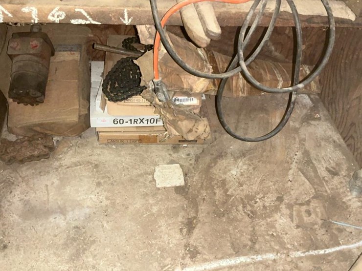 #762-•-roller-chains-and-miscellaneous-parts-image-2